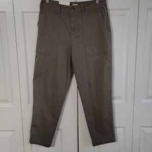 Olive green High Rise slim hip size 8 regular crop pants granola girl